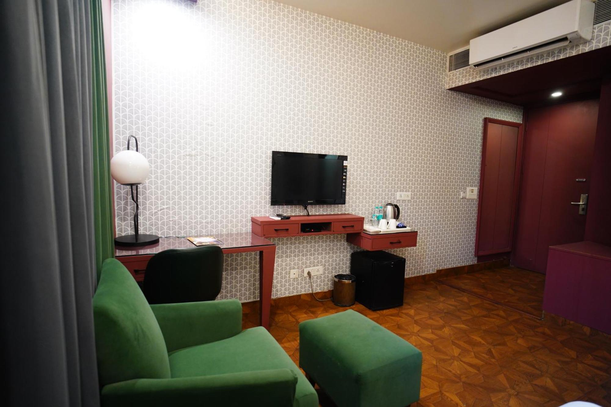 The Grand Vikalp By Saga Hotels Νέο Δελχί Εξωτερικό φωτογραφία